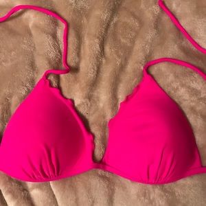 No boundaries push up ruffle edges bikini top